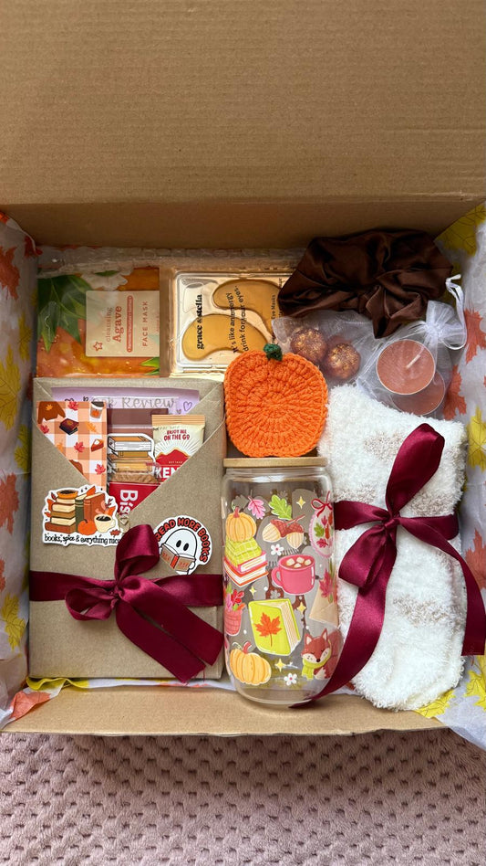Cosy Autumn Blind Date with a book bundle box