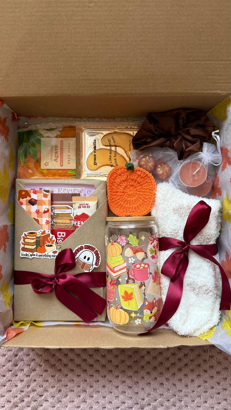 Cosy Autumn Blind Date with a book bundle box