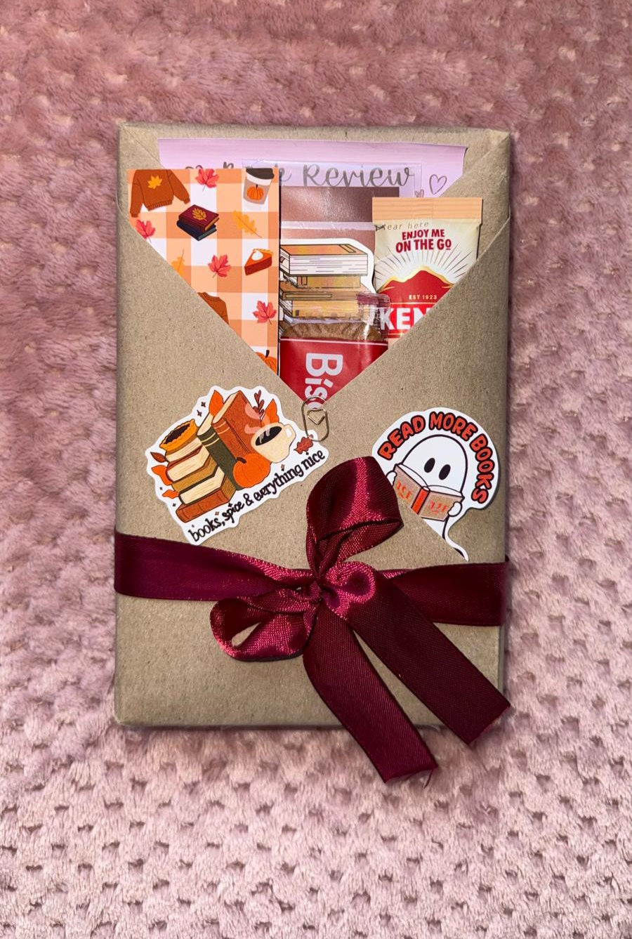 Cosy Autumn Blind Date with a book bundle box